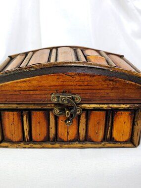 VTG Split Bamboo & Wood Jewelry Trinket Box Treasure Chest Hinged Lid Clasp